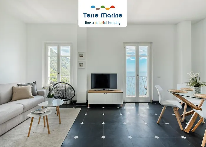 Sea Breeze Flat, Terre Marine