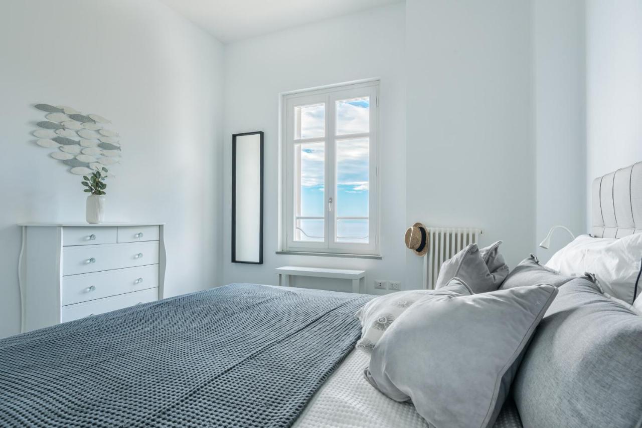 Sea Breeze Flat, Terre Marine *